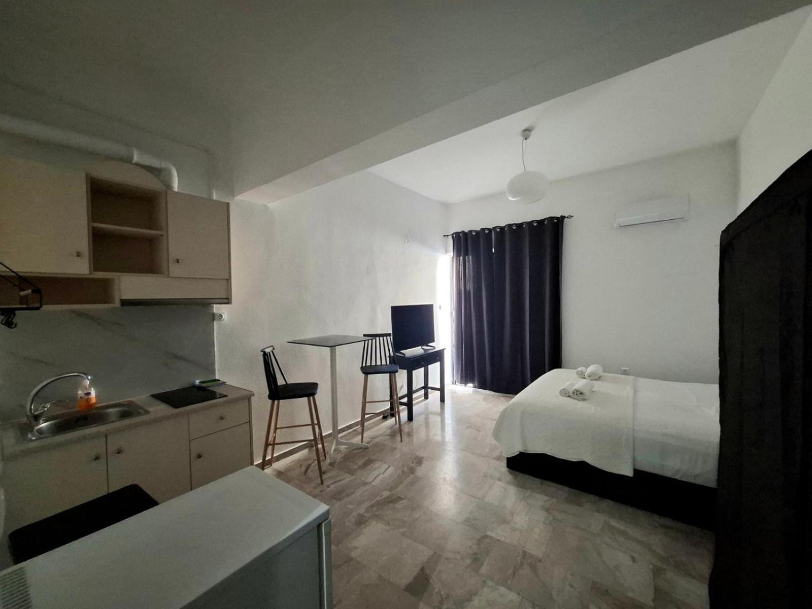 Amalthia Hotel Apartments Rethymno  Bagian luar foto